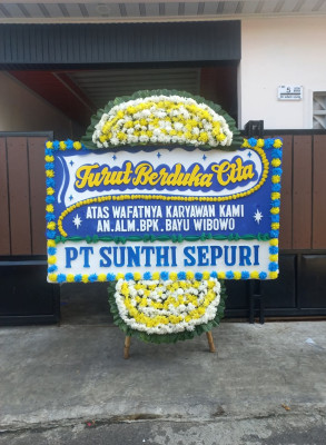 Papan Bunga Duka di Abang